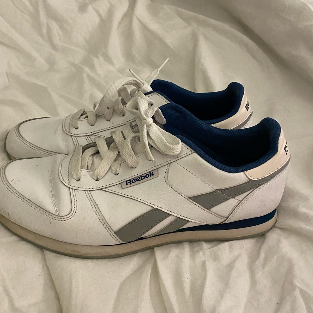 Vintage Reebok classic leather shoes